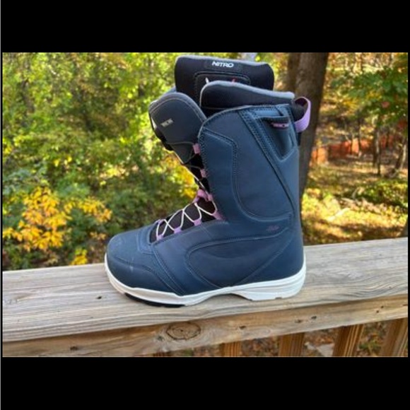 Nitro Women’s Snowboard Boots - Picture 6 of 6